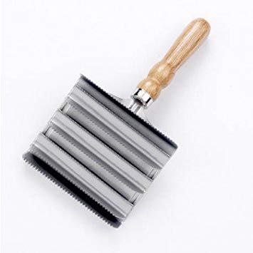 Large Metal Curry Comb
